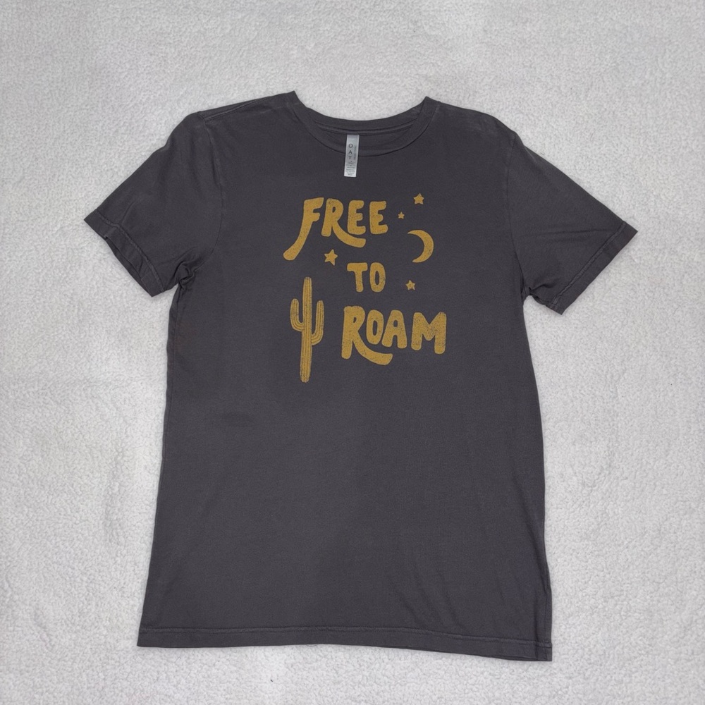 Women's Grey Tee with Gold Print - Free to Roam